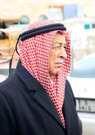  مندوبا عن الملك وولي العهد.. العيسوي يطمئن على صحة ضابط صف أُصيب بمداهمة أمنية لمطلوب خطير بقضايا مخدرات*